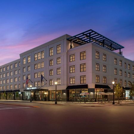 The Bradley Hotel Fort Wayne Buitenkant foto